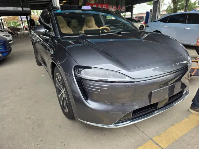 Zhijie Luxeed R7 2024 Pure Electric 802km Max — Фото автомобиля 24