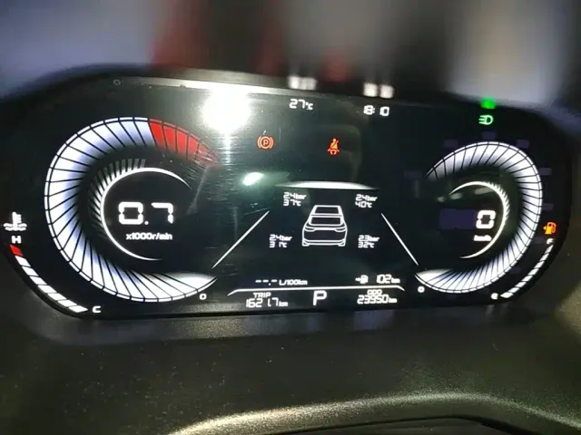 Geely Emgrand — Фото автомобиля 11