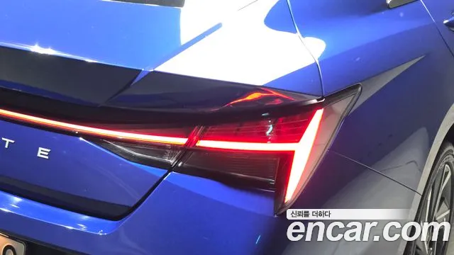 Hyundai Avante CN7 — Фото автомобиля 8