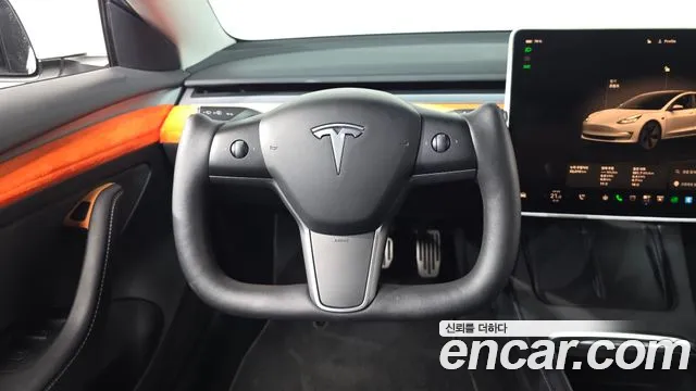 Tesla Model 3 — Фото автомобиля 19