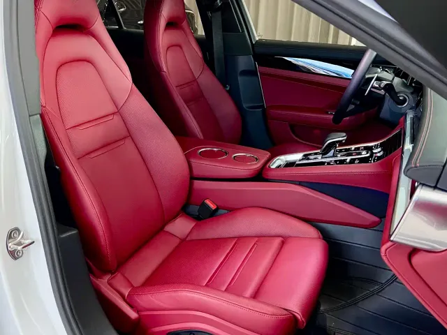 Porsche Panamera — Фото автомобиля 9