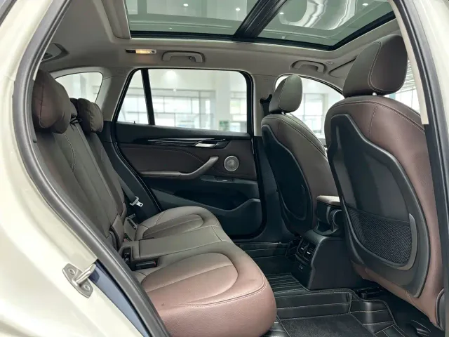BMW X1 — Фото автомобиля 8