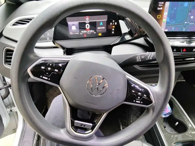 Volkswagen ID.3 — Фото автомобиля 11
