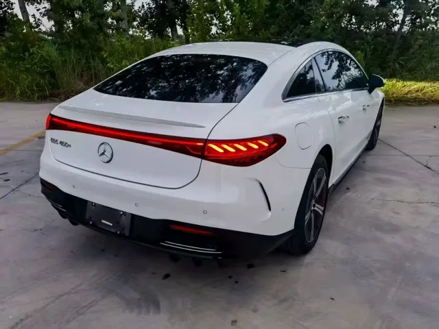 Mercedes-Benz EQS — Фото автомобиля 4