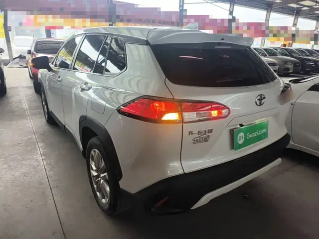 Toyota Corolla Cross — Фото автомобиля 4