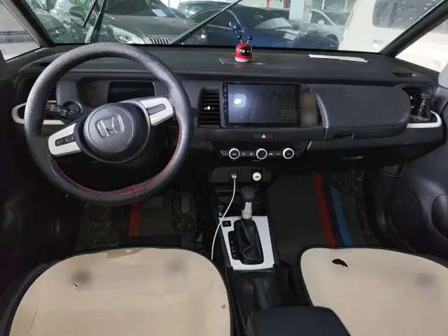 Honda Fit — Фото автомобиля 5