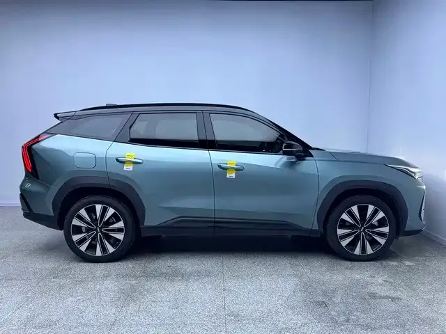 Geely Boyue L — Фото автомобиля 10