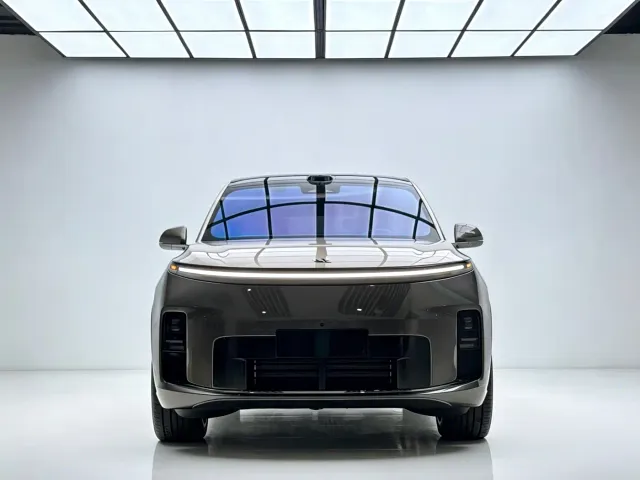 Li Auto Li Xiang L9 2026 Base Model — Фото автомобиля 2