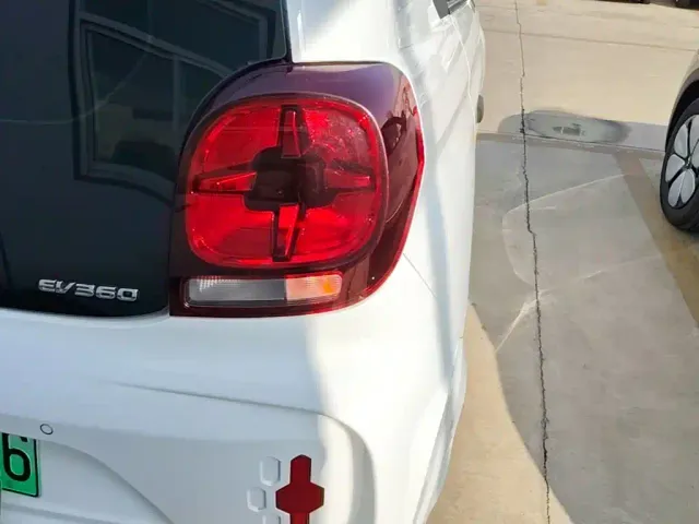 Roewe Clever — Фото автомобиля 7