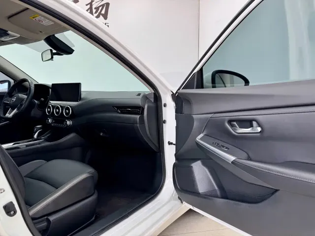 Nissan Sylphy — Фото автомобиля 12