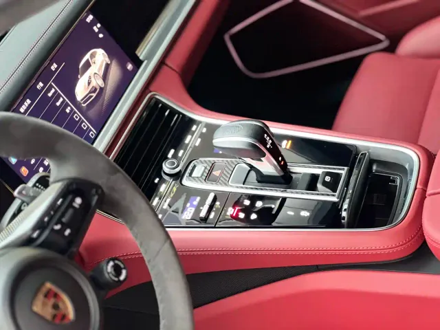 Porsche Panamera — Фото автомобиля 24