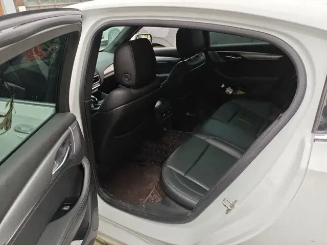 Cadillac CT5 — Фото автомобиля 6