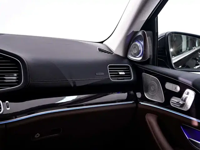 Mercedes-Benz GLE-Class — Фото автомобиля 26