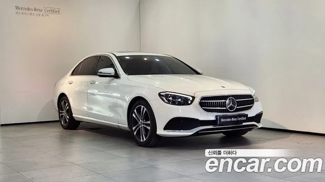 Фотография автомобиля — Mercedes-Benz E-Class W213