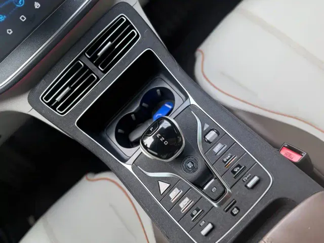 BYD Qin PLUS — Фото автомобиля 11