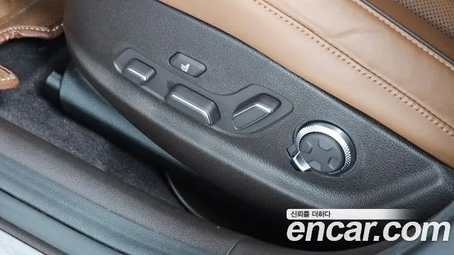Genesis G80 Бензин 2.5 турбо AWD — Фото автомобиля 15