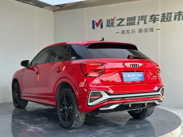 Audi Q2L — Фото автомобиля 6