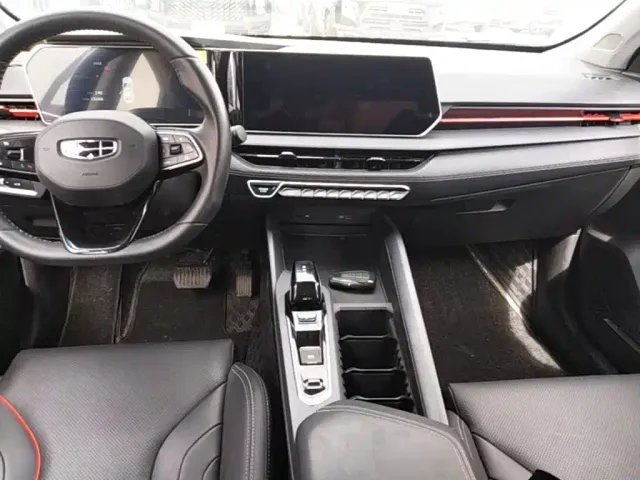Geely Binrui — Фото автомобиля 12