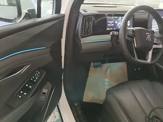 BYD Song L DM-i — Фото автомобиля 15