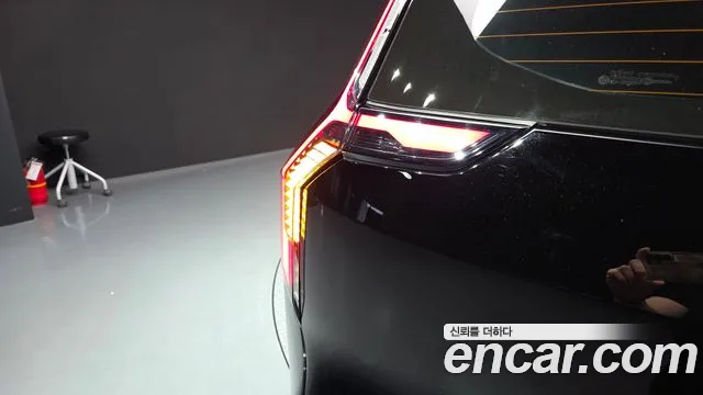 Kia EV9 Long Range 4WD — Фото автомобиля 19