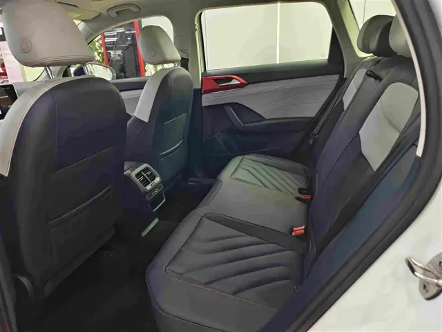Volkswagen Tharu 2023 300TSI 2WD Moon Premium Edition — Фото автомобиля 5