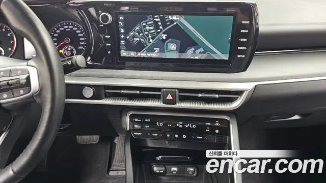 Kia K5 K5 3 поколение 2.0 LPI(Для проката) — Фото автомобиля 12