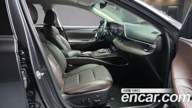 Hyundai Grandeur New — Фото автомобиля 16