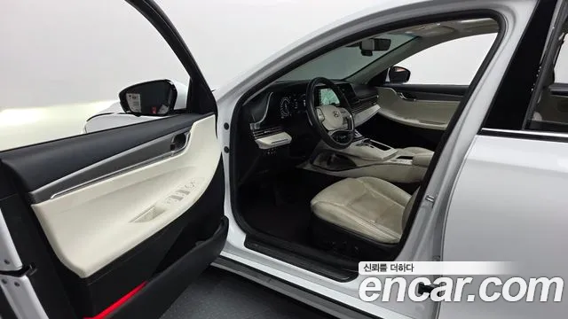 Hyundai Grandeur — Фото автомобиля 10