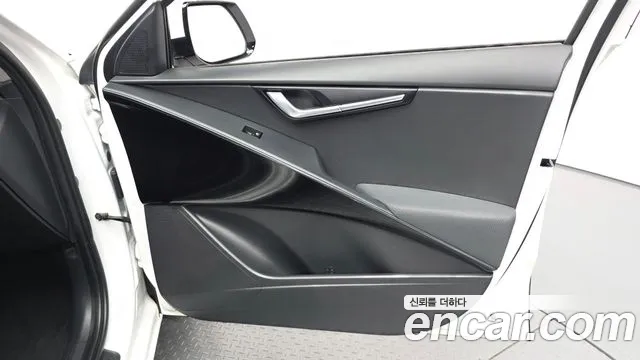 Kia Niro New — Фото автомобиля 13