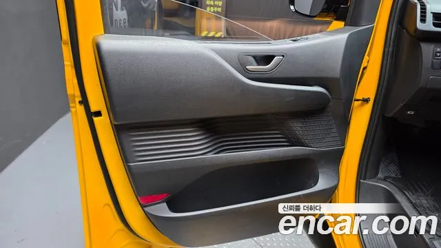 Hyundai Staria — Фото автомобиля 14