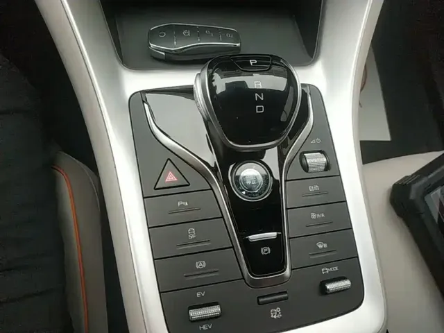 BYD Song Pro — Фото автомобиля 13