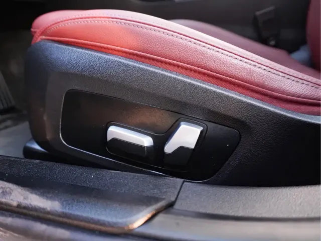 BMW 3 Series — Фото автомобиля 12