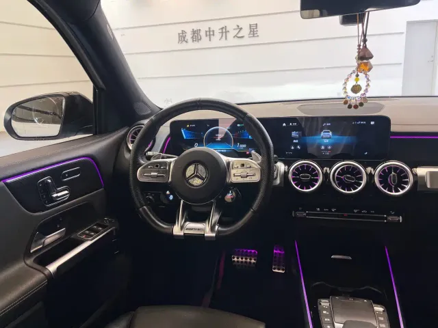 Mercedes-Benz GLB AMG — Фото автомобиля 10