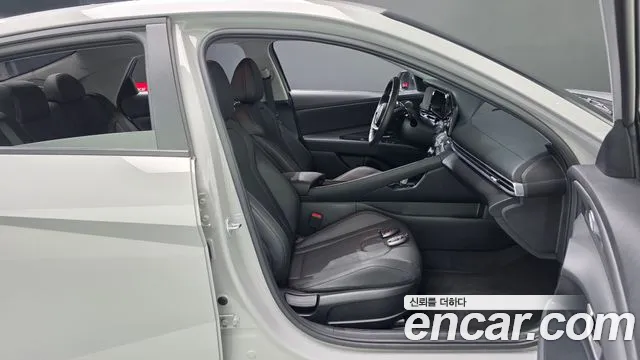 Hyundai AVANTE Новый Avante (CN7) — Фото автомобиля 25