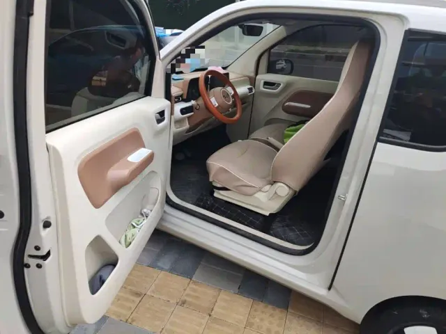Wuling Hongguang Mini EV — Фото автомобиля 12