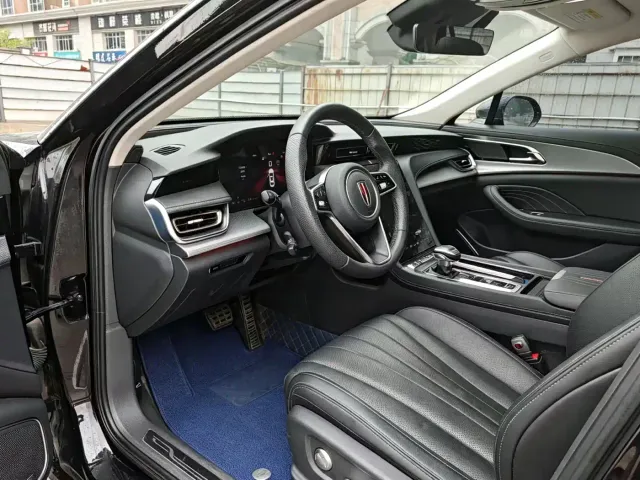 Hongqi H5 — Фото автомобиля 4