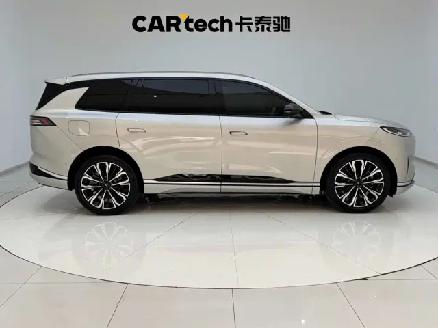 Dongfeng eπ 008 — Фото автомобиля 12