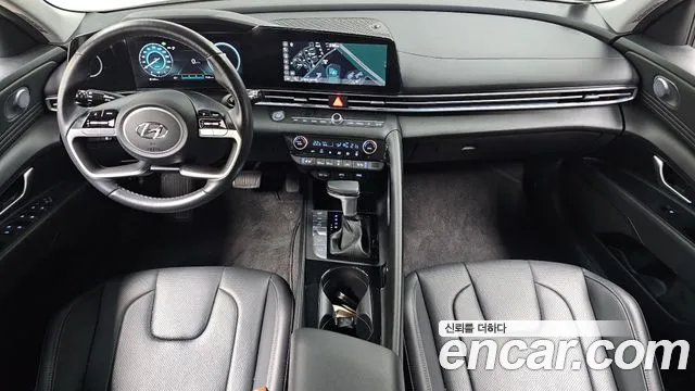 Hyundai Avante CN7 — Фото автомобиля 10