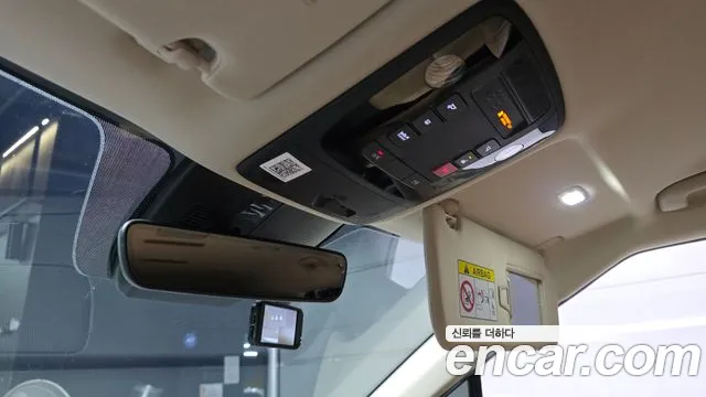 Kia Carnival 4th Gen — Фото автомобиля 30