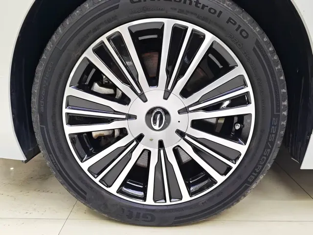 GAC Trumpchi E8 — Фото автомобиля 8
