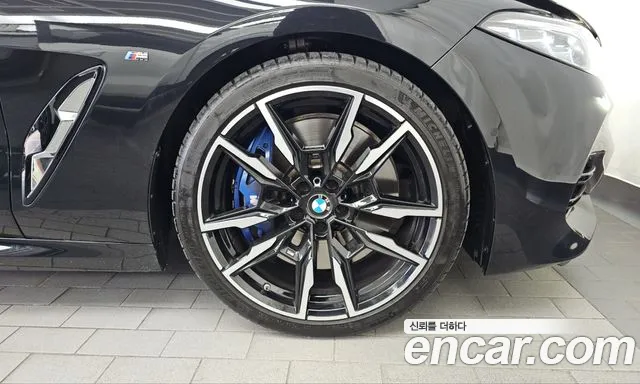 BMW 8 Series — Фото автомобиля 6