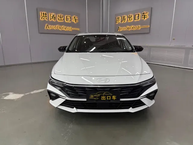 Hyundai Elantra — Фото автомобиля 2