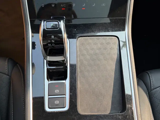 Chery Tiggo 8 — Фото автомобиля 18