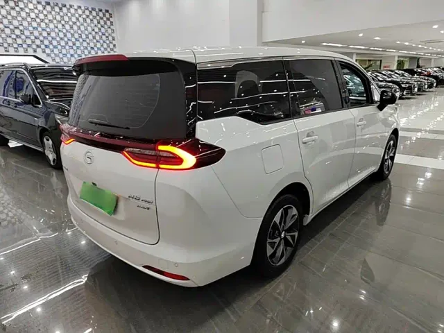GAC Trumpchi M6 — Фото автомобиля 4