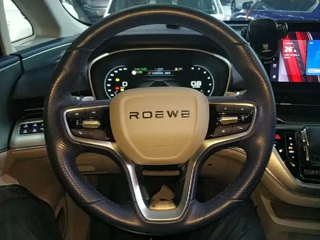 Roewe iMAX8 — Фото автомобиля 10