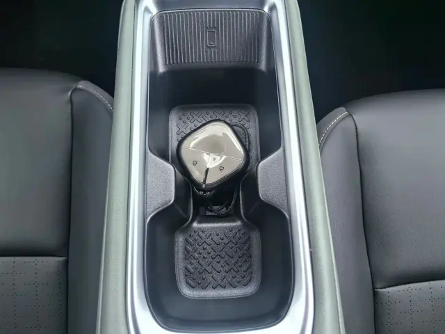 Baojun Yep Plus — Фото автомобиля 20