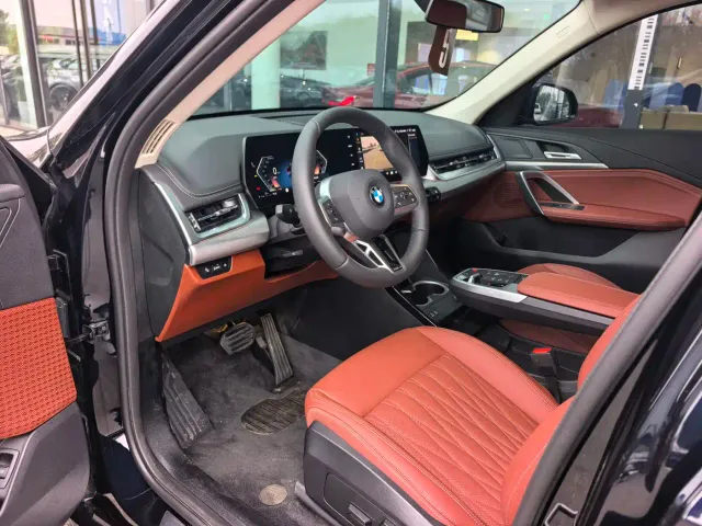 BMW BMW X1 2025 sDrive25Li M Sport Package — Фото автомобиля 7