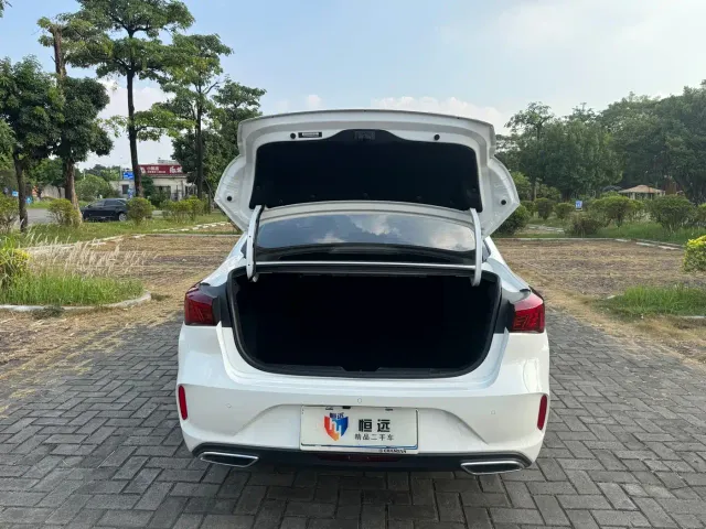 Changan Eado — Фото автомобиля 17