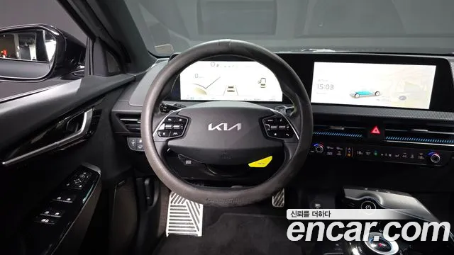 Kia EV6 — Фото автомобиля 12