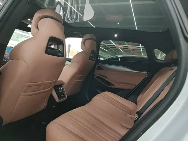 BYD Song L EV — Фото автомобиля 16